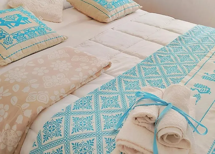 Anna 300 M Dal Mare * Торре-делле-Стелле